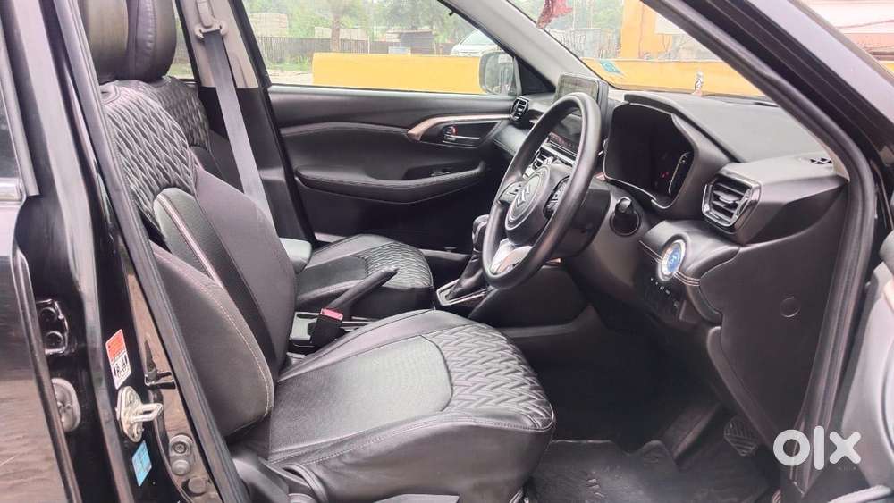 Maruti Suzuki Grand Vitara 1.5 Zeta Plus Dual Tone Intelligent Hybri..