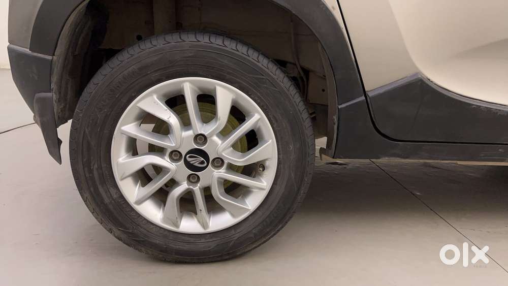 Mahindra Kuv 100 2016-2017 Mfalcon G80 K8, 2016, Petrol