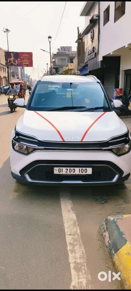 Kia Carens 2022 Diesel 68569 Km Driven Up 83 Number Hai Firozabad Ka