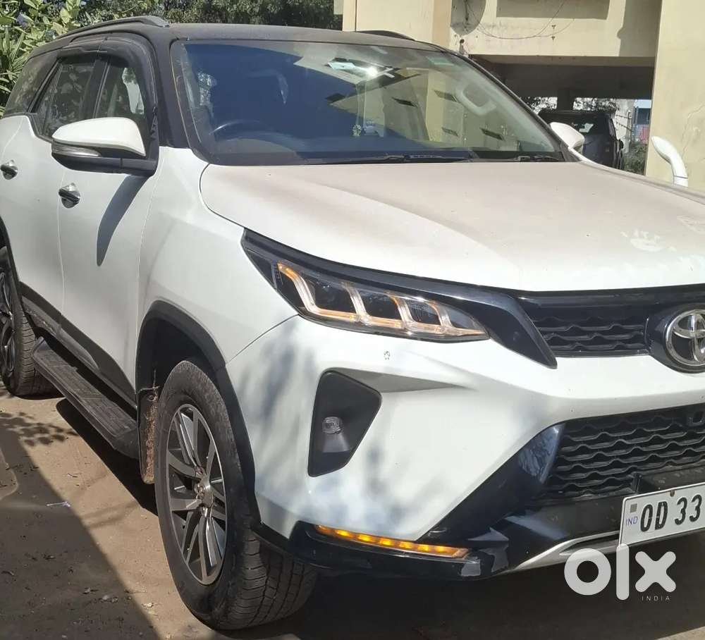 Toyota Fortuner 2017 Diesel 125000 Km Driven