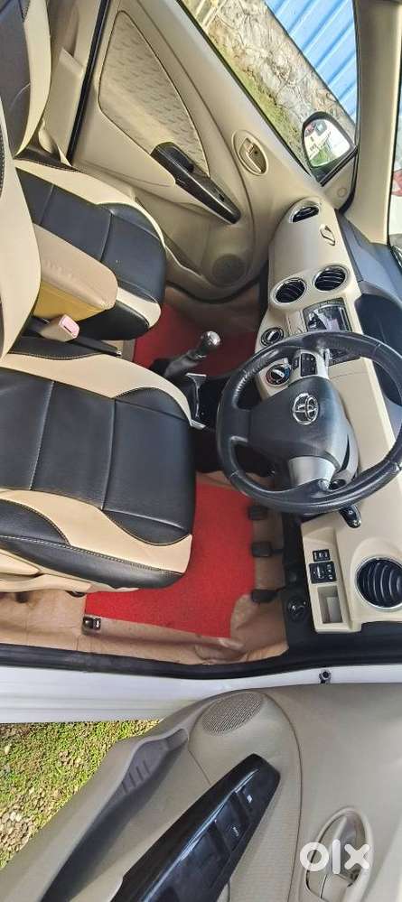 Toyota Etios Liva 1.2 Vx, 2017, Petrol