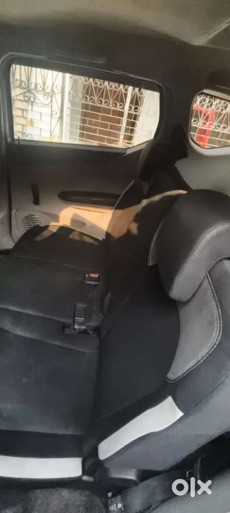 7 Seater Car Loan Provide 75% Renault Triber 1.0 Rxt 2024