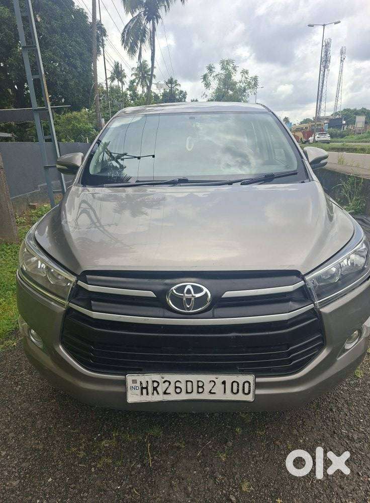 Toyota Innova Crysta 2.8 Gx At, 2017, Diesel