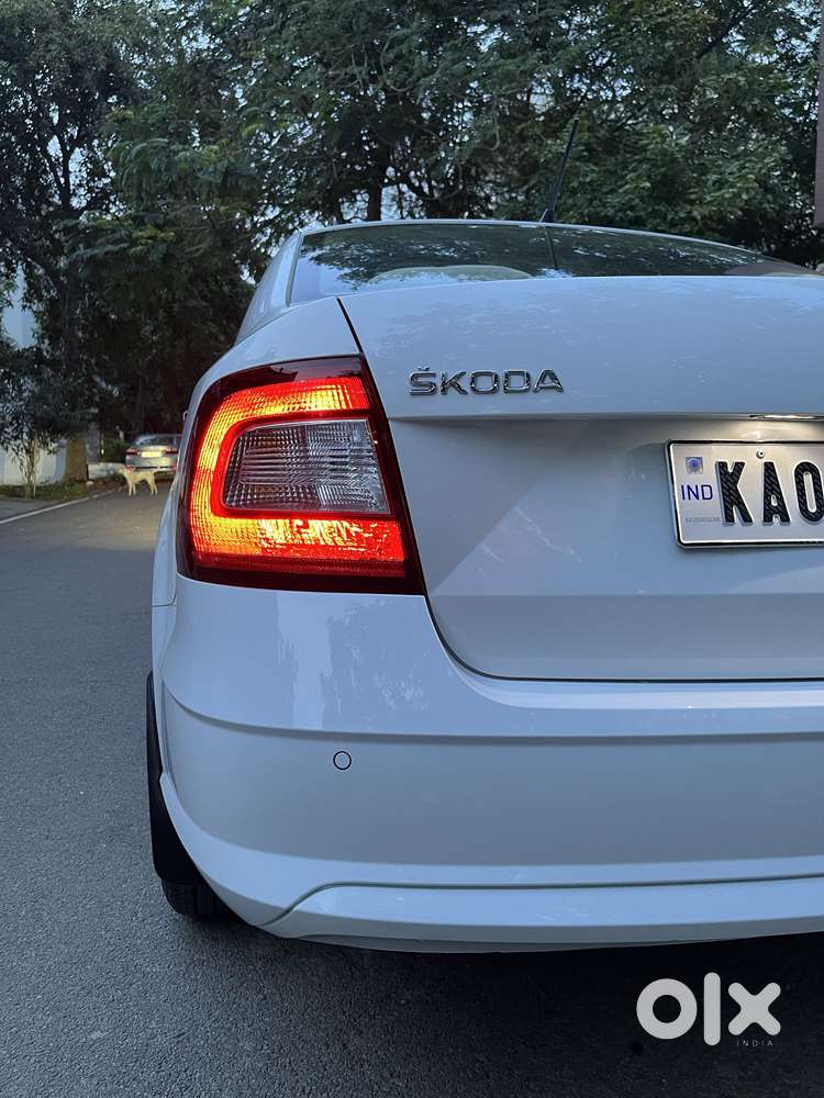 Skoda Rapid 1.0 Ambition Tsi At, 2020, Petrol