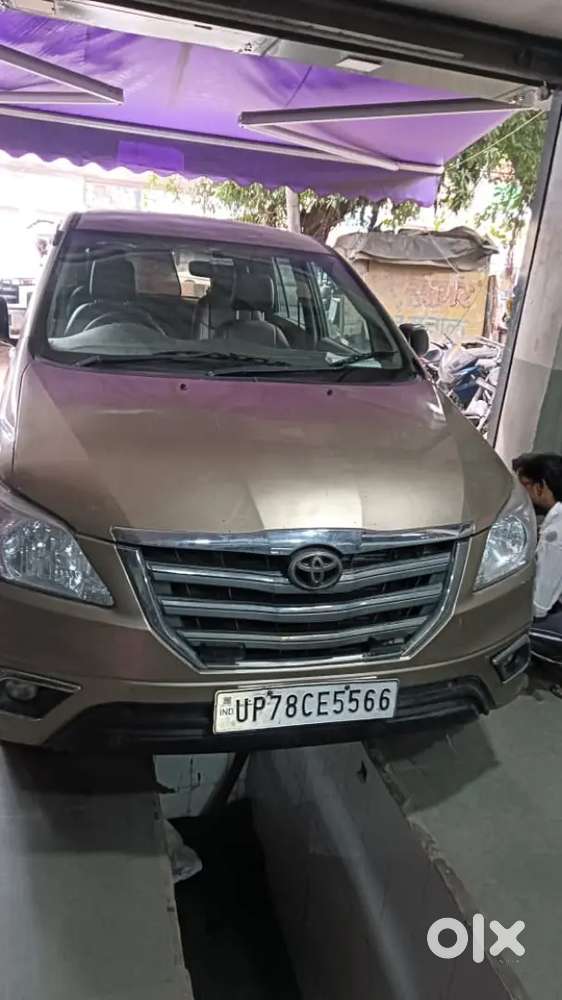 Toyota Innova 2.5 2012