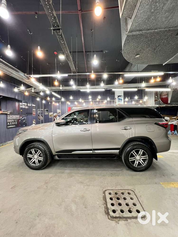 2021 Fortuner Petrol 2.7