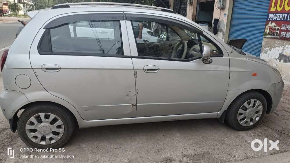 One Hand Driven Car Without Any Problem