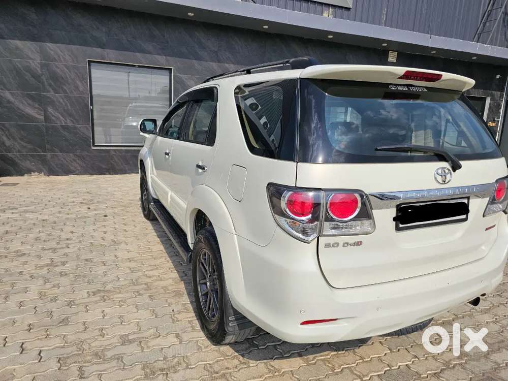 Toyota Fortuner 2016 Diesel 195000 Km Driven All Service Record