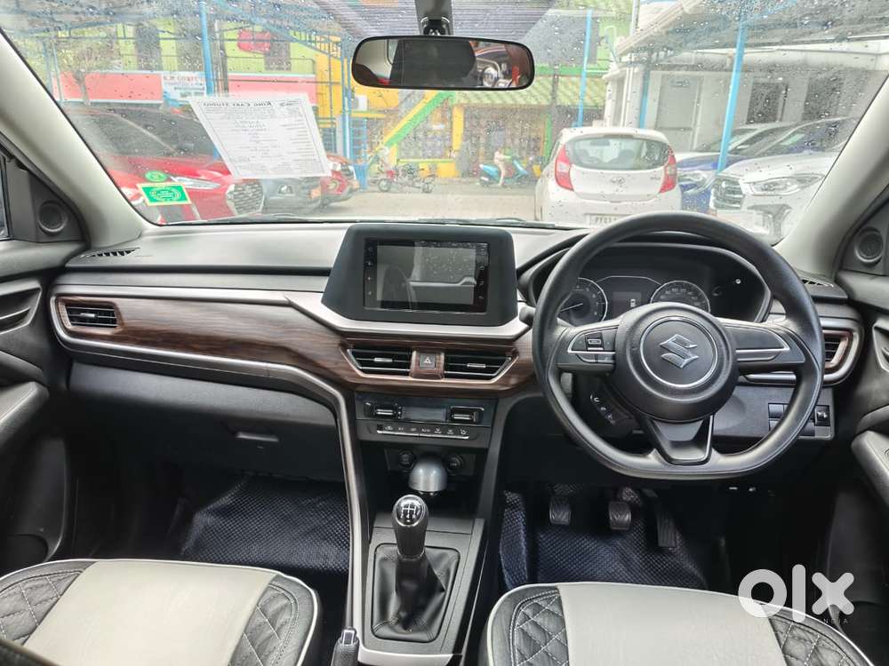Maruti Suzuki Brezza 1.5 Vxi Smart Hybrid, 2024, Petrol