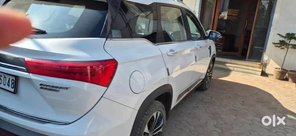 Mg Hector Plus 2021 Petrol 75000 Km Driven