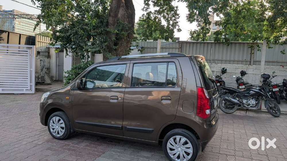 Maruti Suzuki Wagon R Vxi 1.0, 2015, Petrol