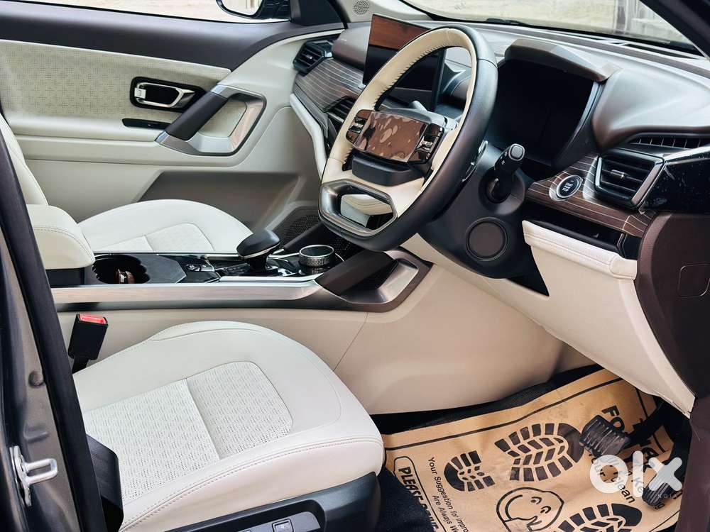 Tata Safari Accomplished X Plus 6 Str Dark Edition At, 2025, Diesel