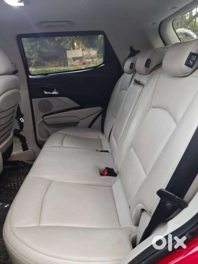 Mahindra Xuv300 W8 Amt Optional Diesel, 2023, Diesel