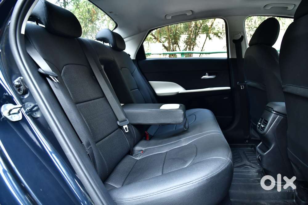 Hyundai Verna 1.5 Sx (o) Vtvt Ivt, 2024, Petrol