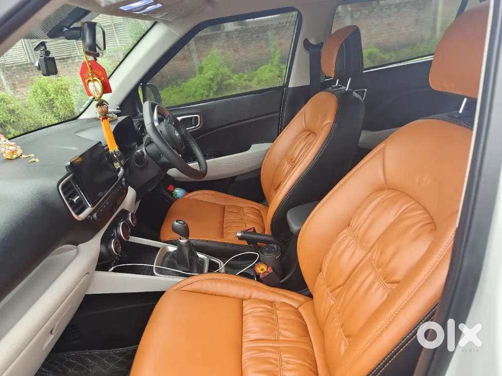 Hyundai Venue 2022 Petrol Well Maintained