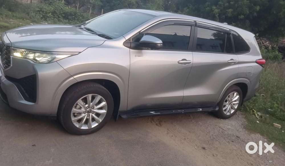 Toyota Innova Hycross 2.0 Vx Hybrid 7 Str, 2025, Petrol