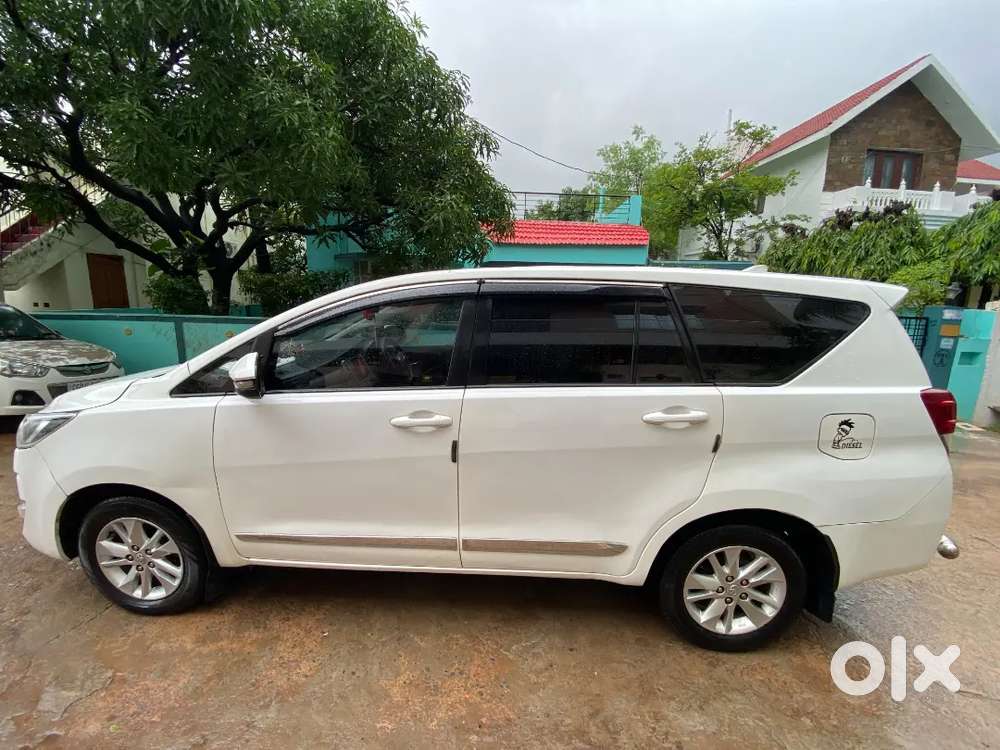Toyota Innova Crysta 2.4 Gx 2020