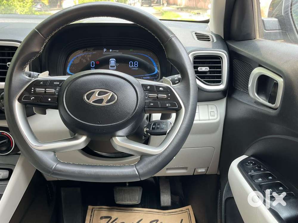 Hyundai Venue 1.0 S (o) Turbo Dct, 2023, Petrol