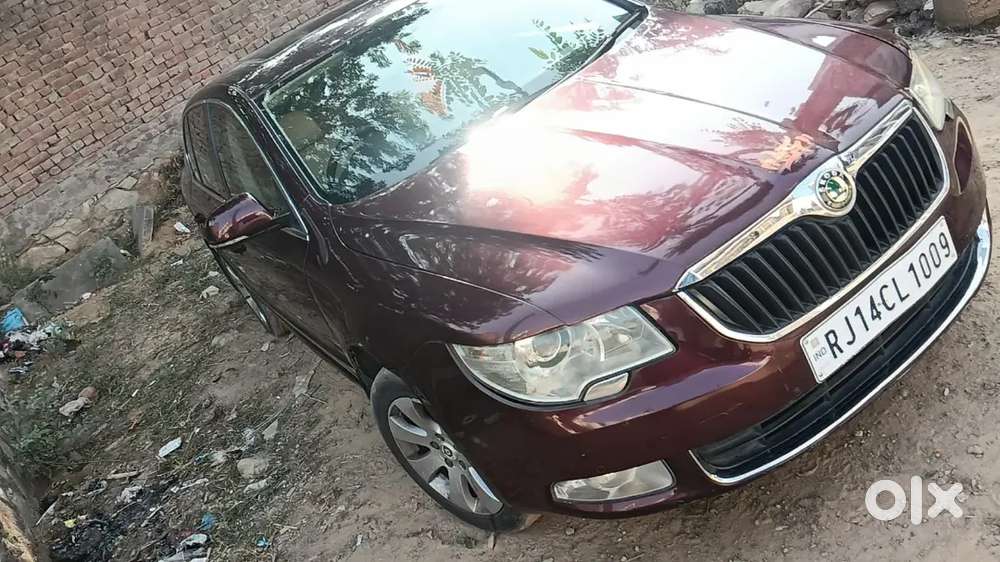 Skoda Superb 2010 Petrol Well Maintained