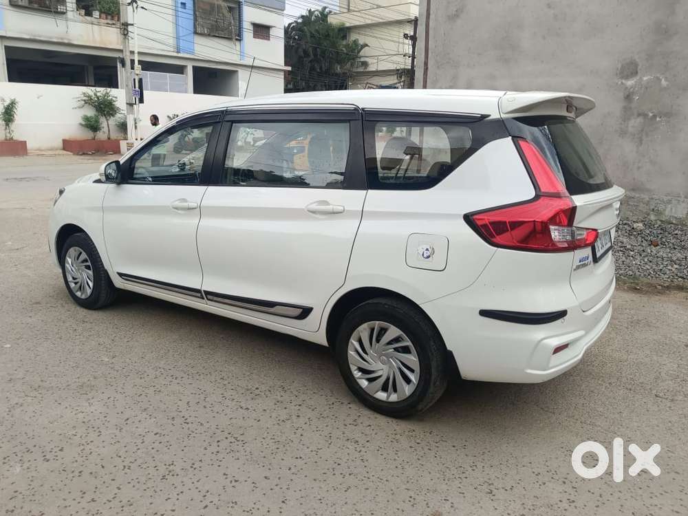 Maruti Suzuki Ertiga Vxi (o) Cng, 2025, Petrol