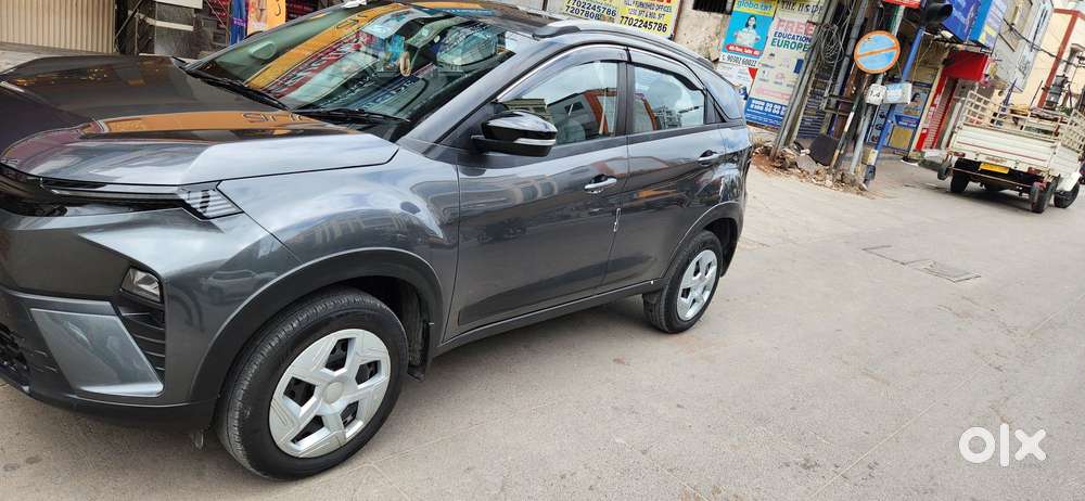 Tata Nexon Pure Plus (s) Petrol Amt, 2025, Petrol
