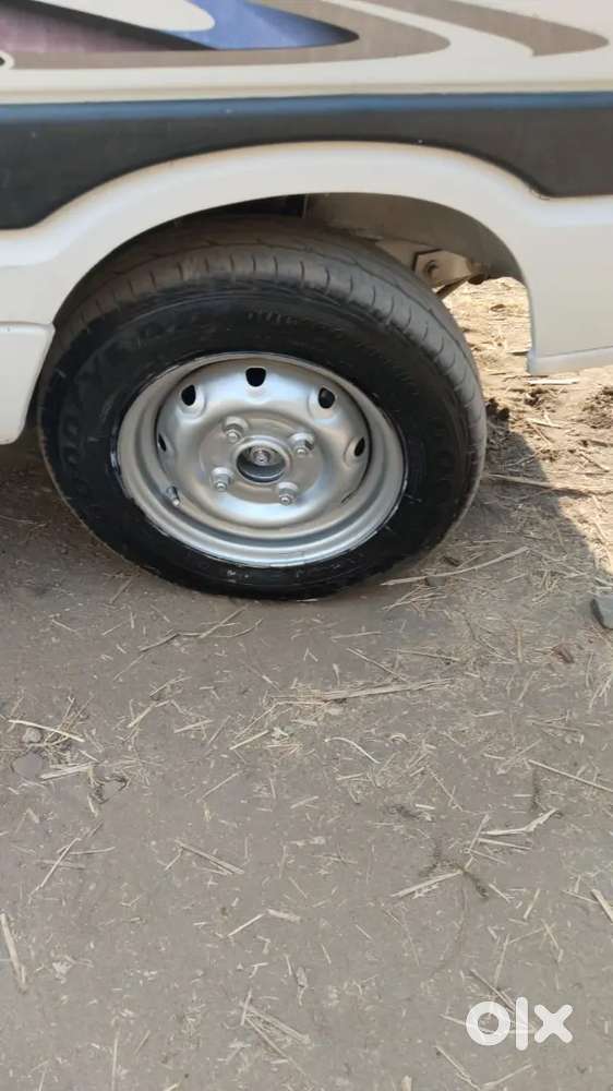 Maruti Suzuki Omni 2012