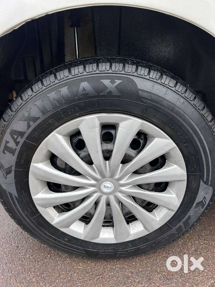 Maruti Suzuki Swift Vxi Abs Bsiv, 2016, Petrol