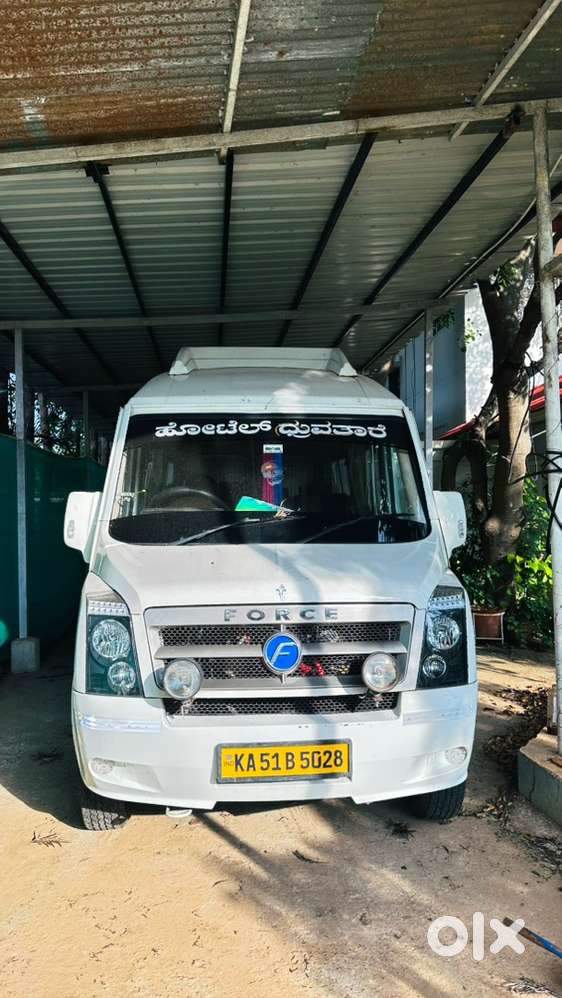 TT 2nd owner full interior and exterior new 1lakh odo 2nd owner