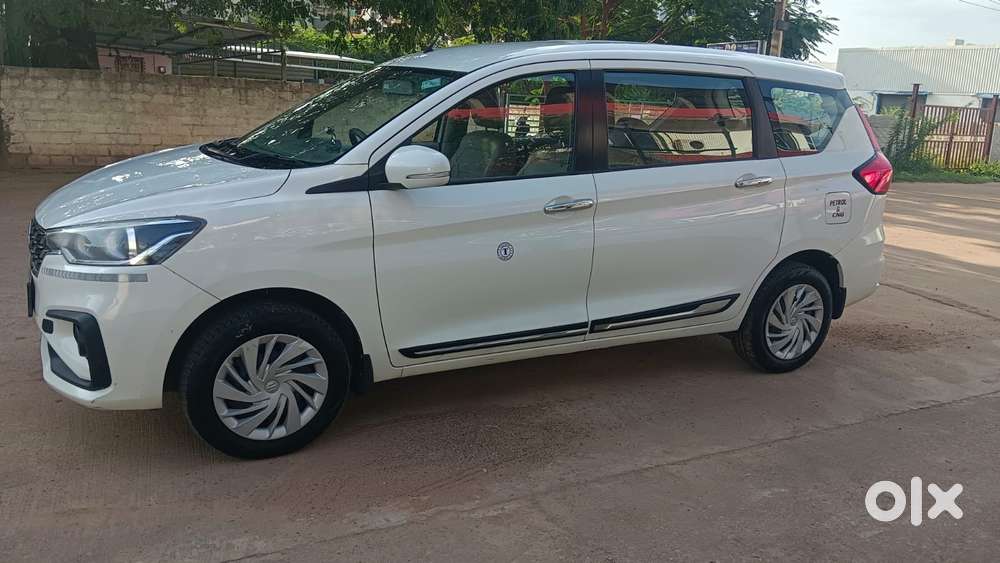 Maruti Suzuki Ertiga 1.5 Vxi, 2023, Cng & Hybrids