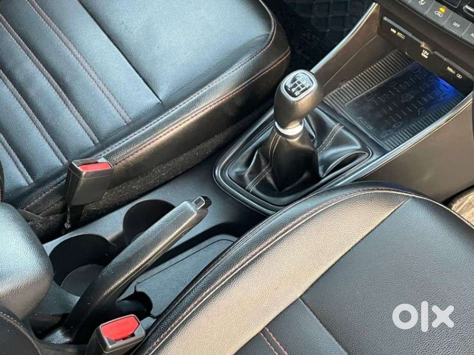 Hyundai New I20 1.2 Asta Mt Dual Tone, 2022, Petrol