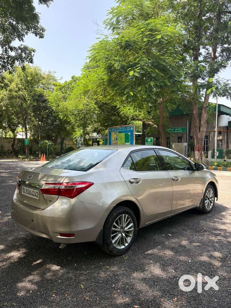 Toyota Corolla Altis 2016 1st Owner Petrol Automatic Vl 74000km
