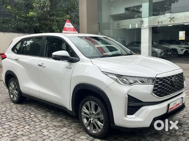 Toyota Innova Hycross 2.0 Zx (o) Hybrid 7 Str, 2024, Petrol