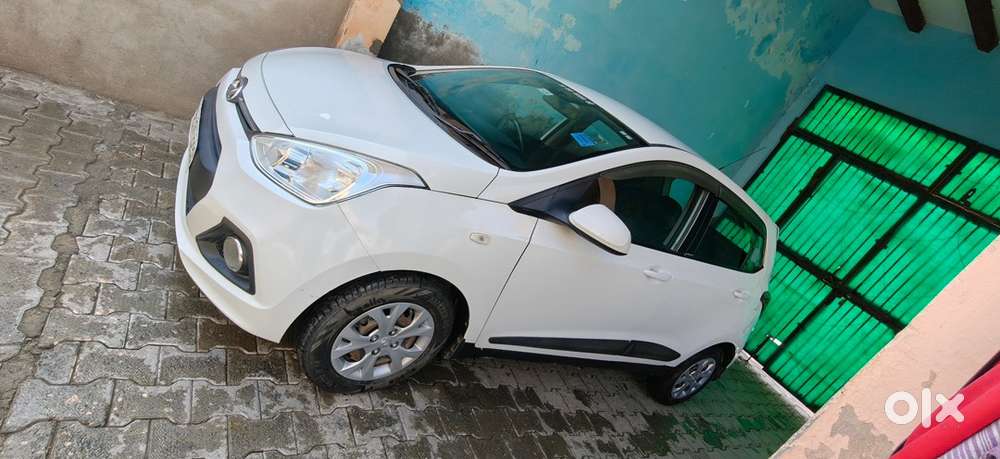 Hyundai Grand I10 2016 Cng & Hybrids Well Maintained
