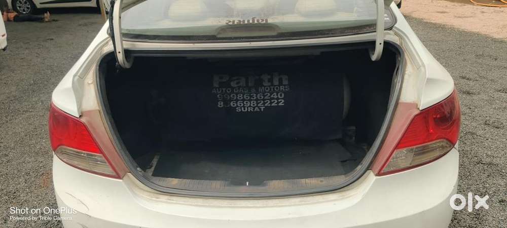 Hyundai Petrol Car 2013