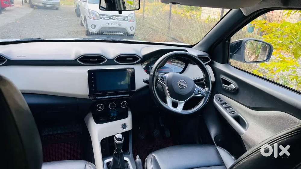 Nissan Magnite 1.0 Xv Petrol Manual 2022