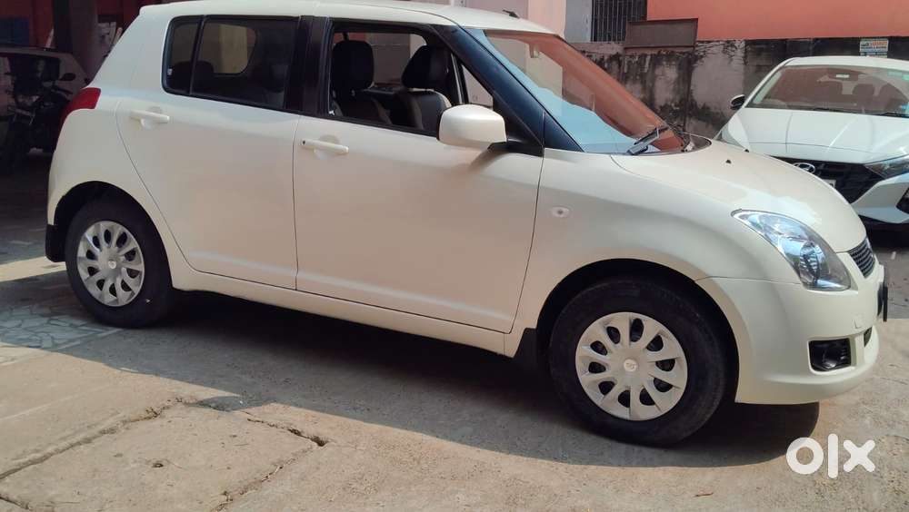 Maruti Suzuki Swift 2004-2010 Vxi Bsiv, 2011, Petrol