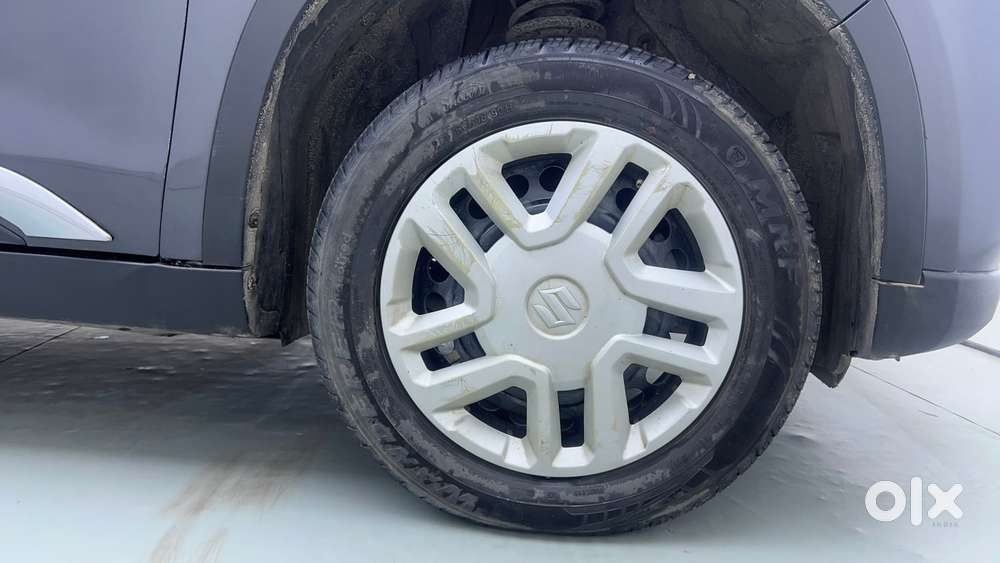 Maruti Suzuki Vitara Brezza 1.5 Vxi At, 2021, Petrol