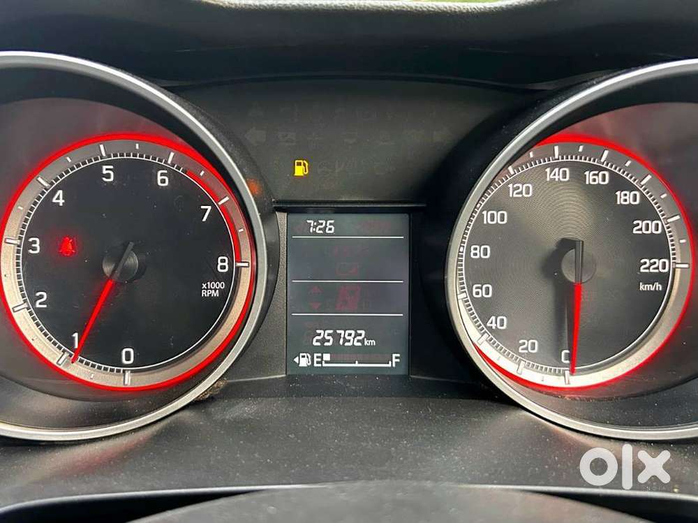 Maruti Suzuki Swift 1.2 Vxi (o), 2022, Petrol