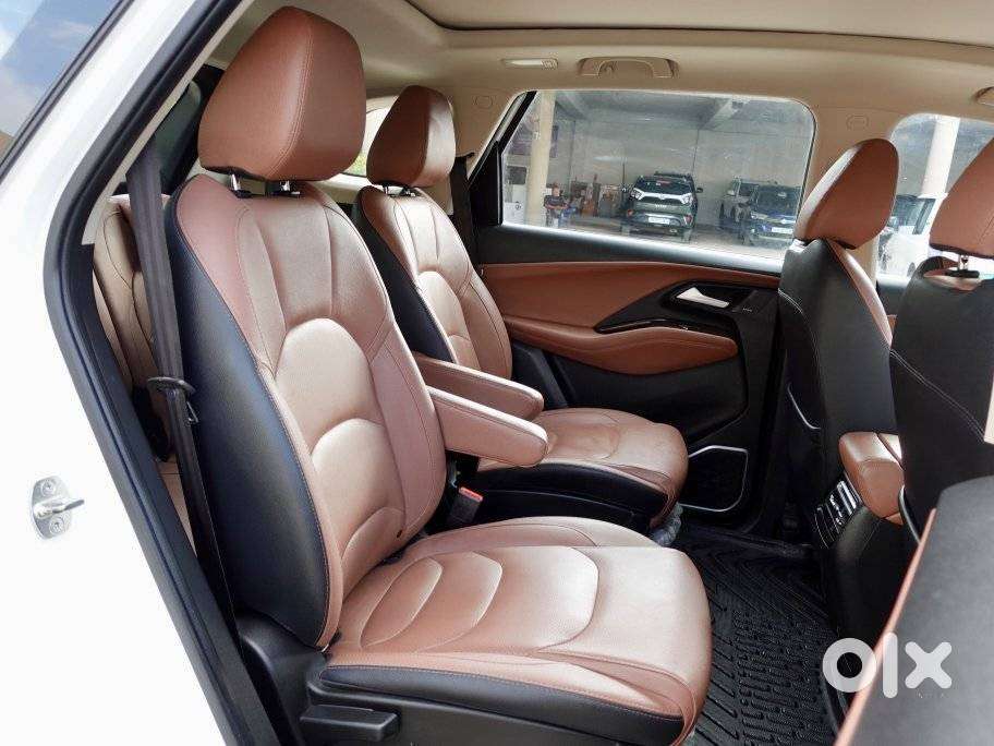 Mg Hector Plus Sharp Cvt, 2023, Petrol
