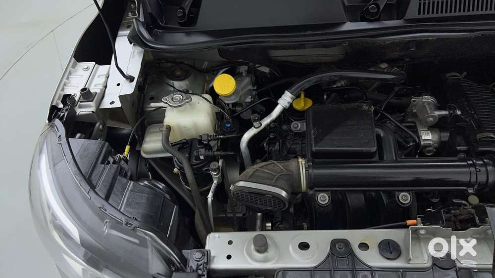 Renault Triber Rxz, 2022, Petrol