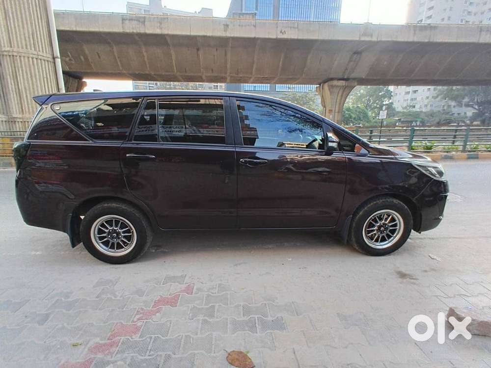 Toyota Innova Crysta 2.4 Vx Mt 8s, 2016, Diesel