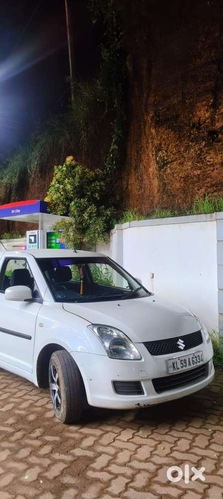 Maruti Suzuki Swift 2008 Dec Petrol Well Maintained