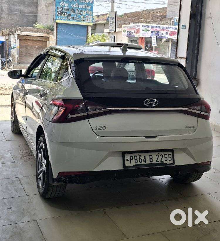 Hyundai I20 Sportz 1.2 Ivt, 2022, Petrol