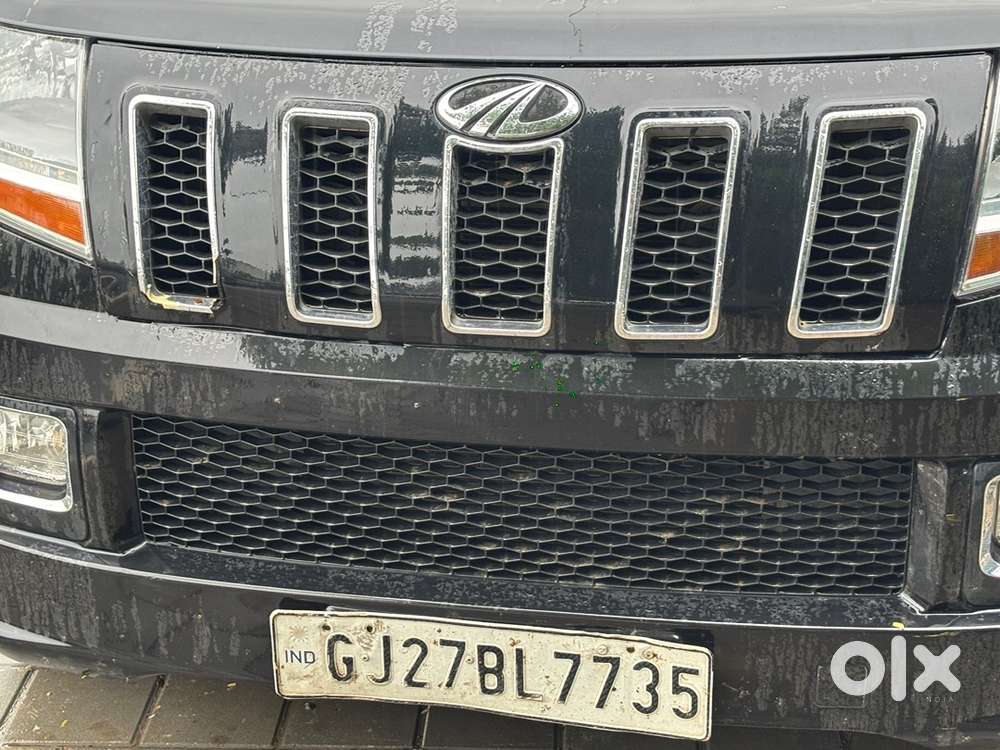 Mahindra Tuv 300 2017