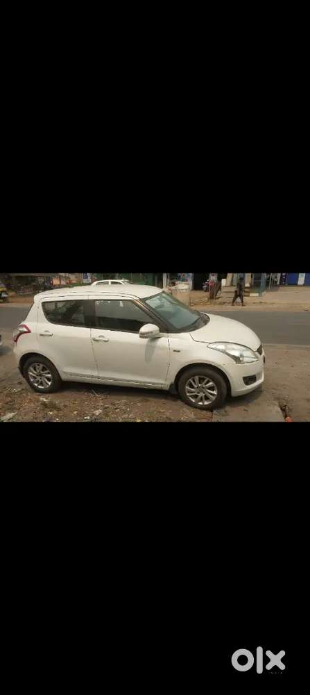 Maruti Swift Zxi Top Model Diesel , Good Average ,well Maintain