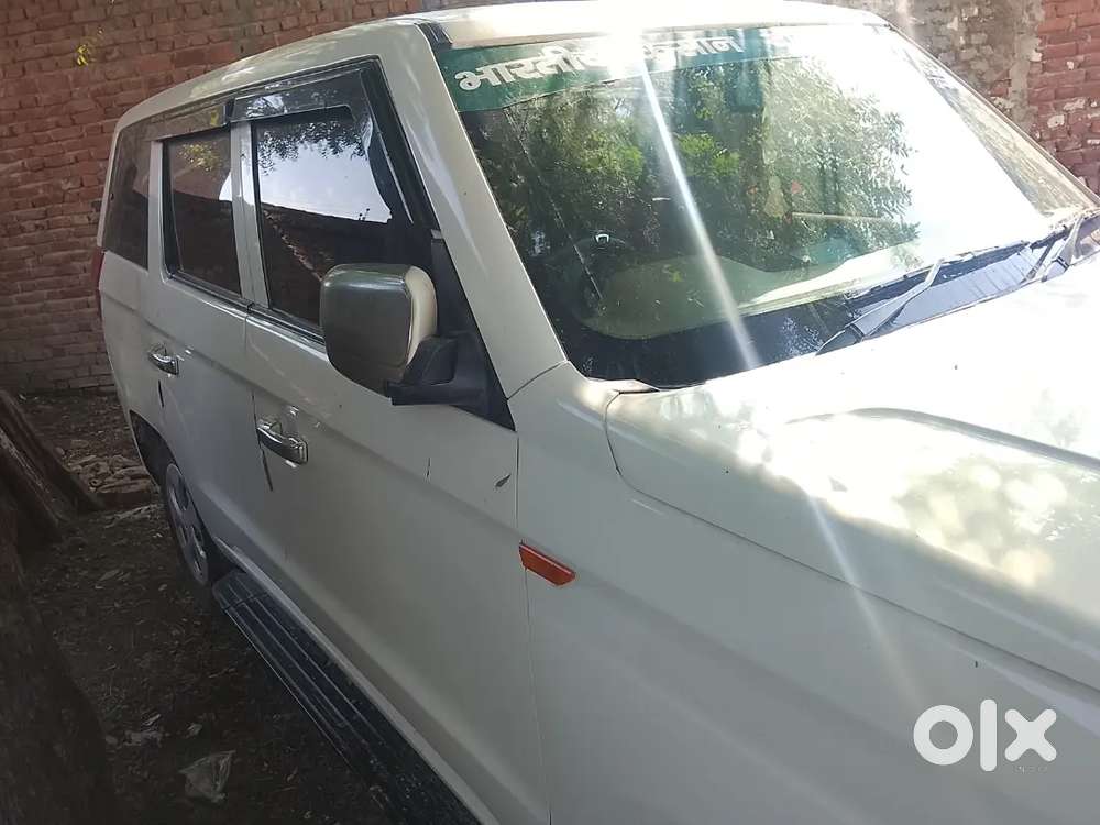 Mahindra Tuv 300 Plus 2019