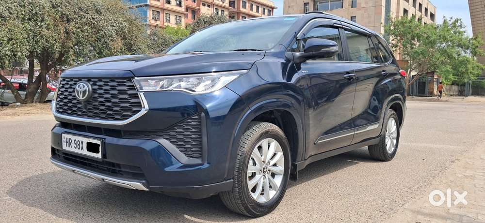 Toyota Innova Hycross 2.0 Vx Hybrid 8 Str, 2025, Petrol