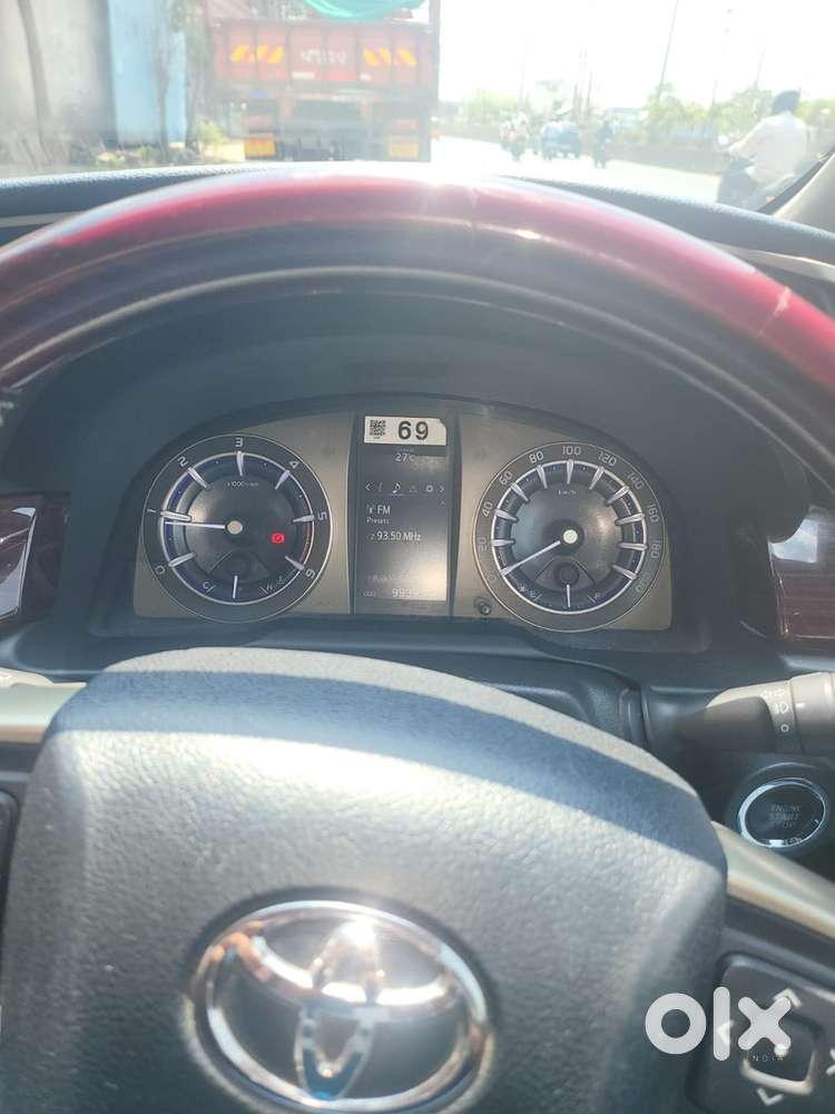 Toyota Innova Crysta 2016 Diesel Manual