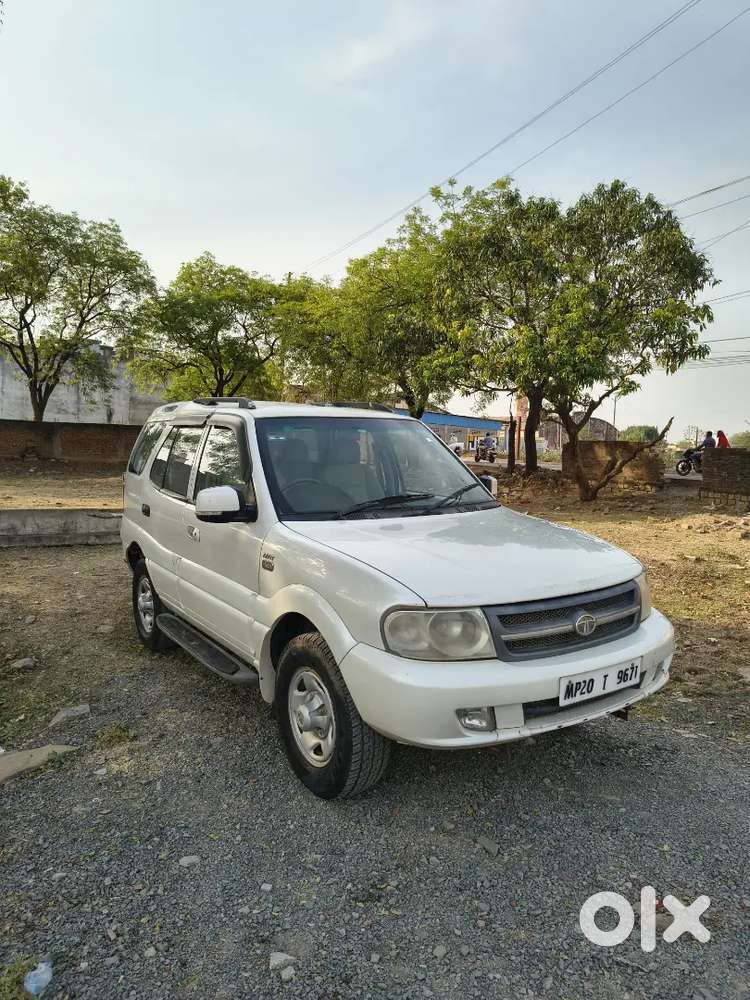 Tata Safari 2014