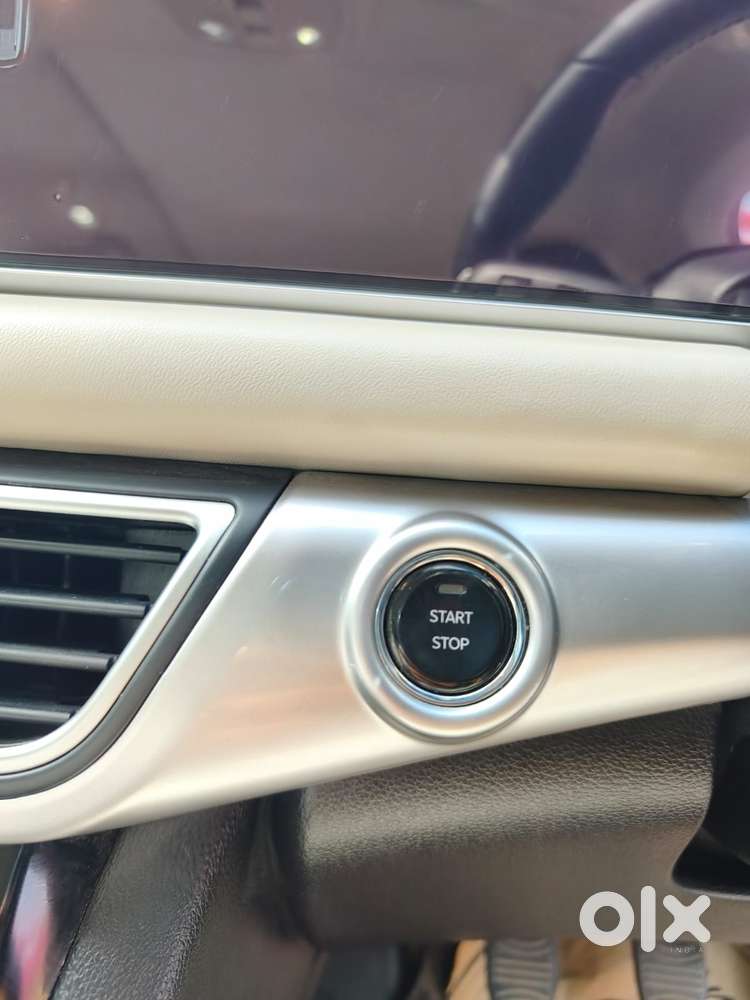Mahindra Xuv700 Ax7 Luxury Pack Awd, 2024, Diesel